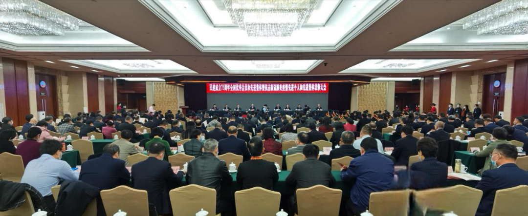 昌利公司龍其準(zhǔn)董事長獲民建中央表彰，授予“全國優(yōu)秀會員”榮譽(yù)稱號